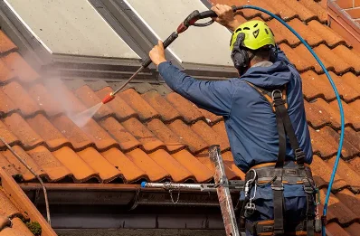Démoussage et hydrofuge de toiture à Gommerville